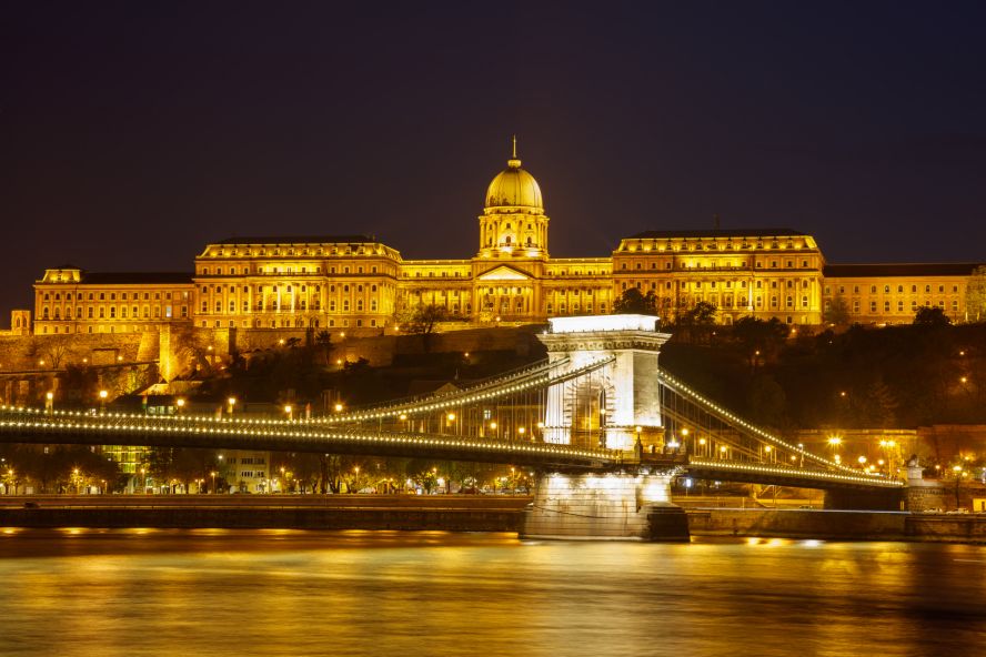 Chain Bridge budapest  461A1894-001